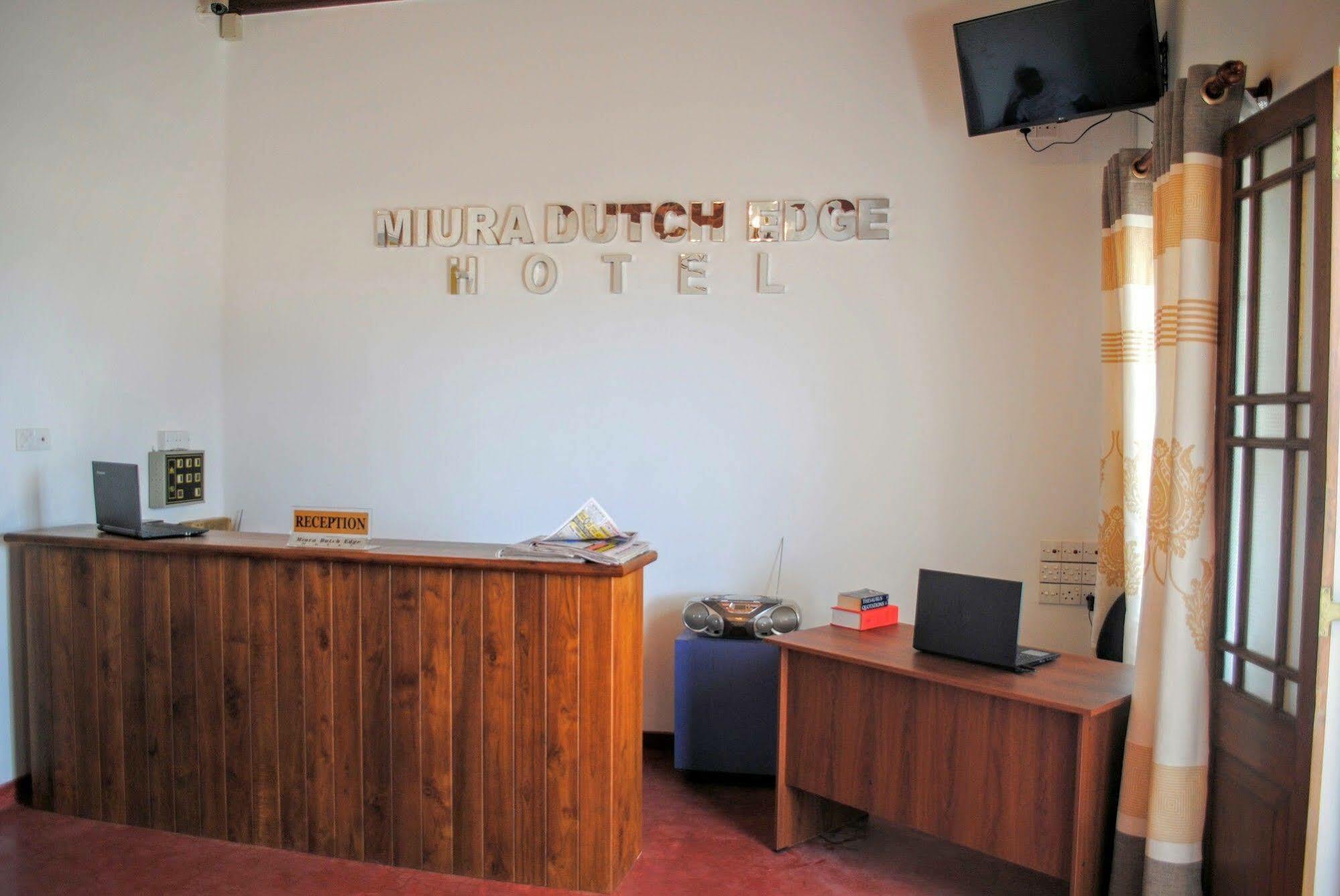 Miura Dutch Edge Hotel Negombo Esterno foto